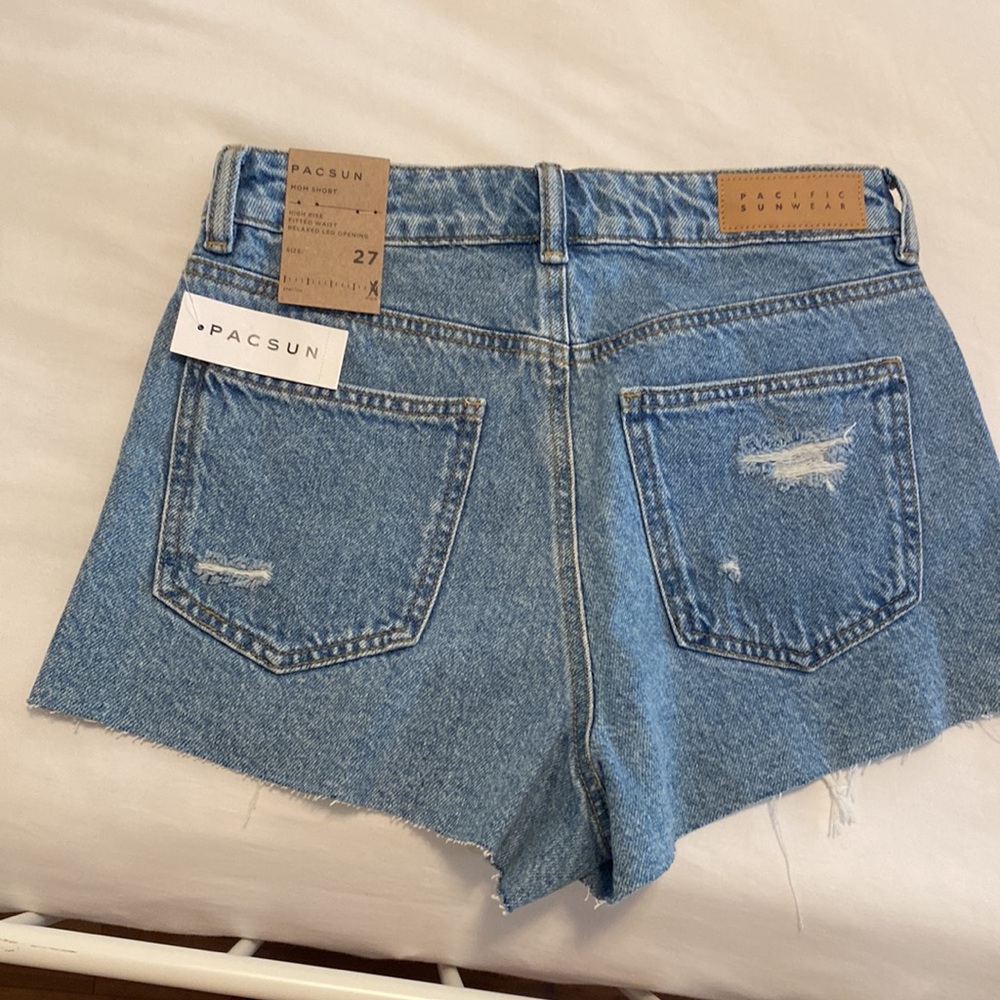 PacSun - Picture 2 of 4